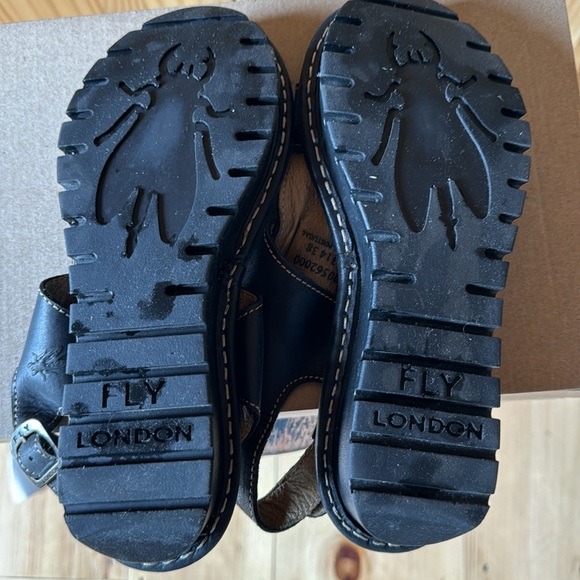 Fly London leather sandal - Picture 3 of 7